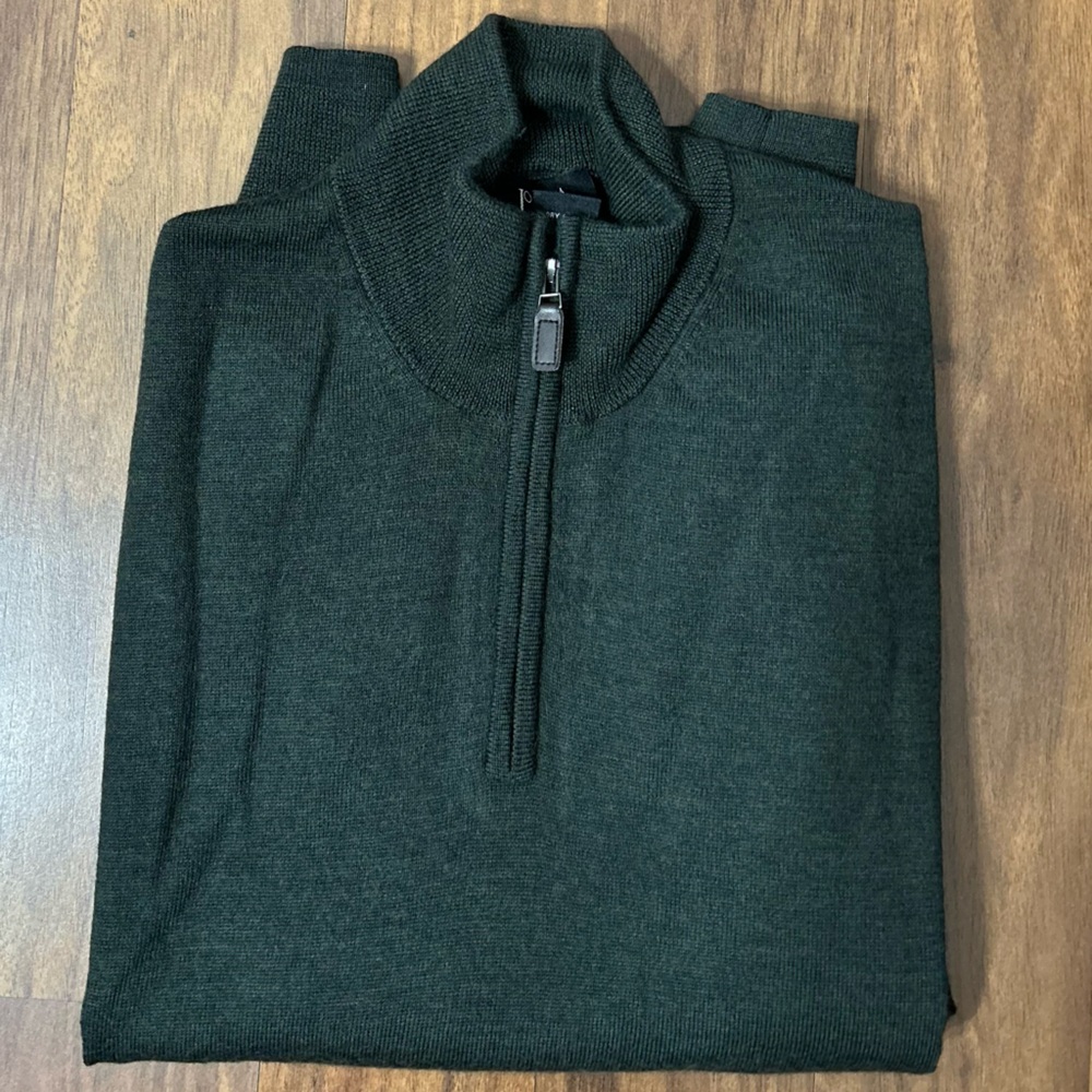 Jos. A. Bank Green Zip Up !00% Merino Wool Sweater with Raised Collar Size M